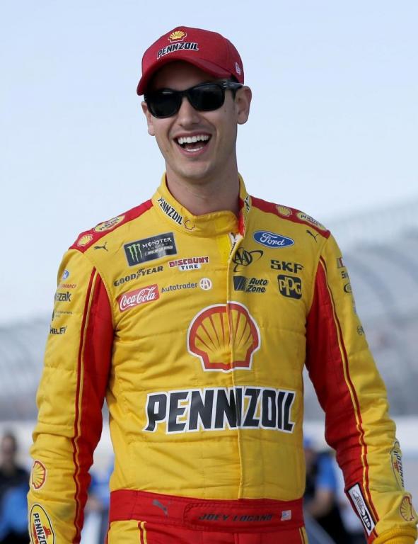 Logano Dinner Event Speaker Line-Up Set